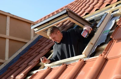 Pose de fenêtres de toit Velux à Sonnay